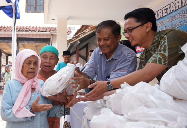 Bank BTN Salurkan 2.000 Paket Sembako di Cikarang