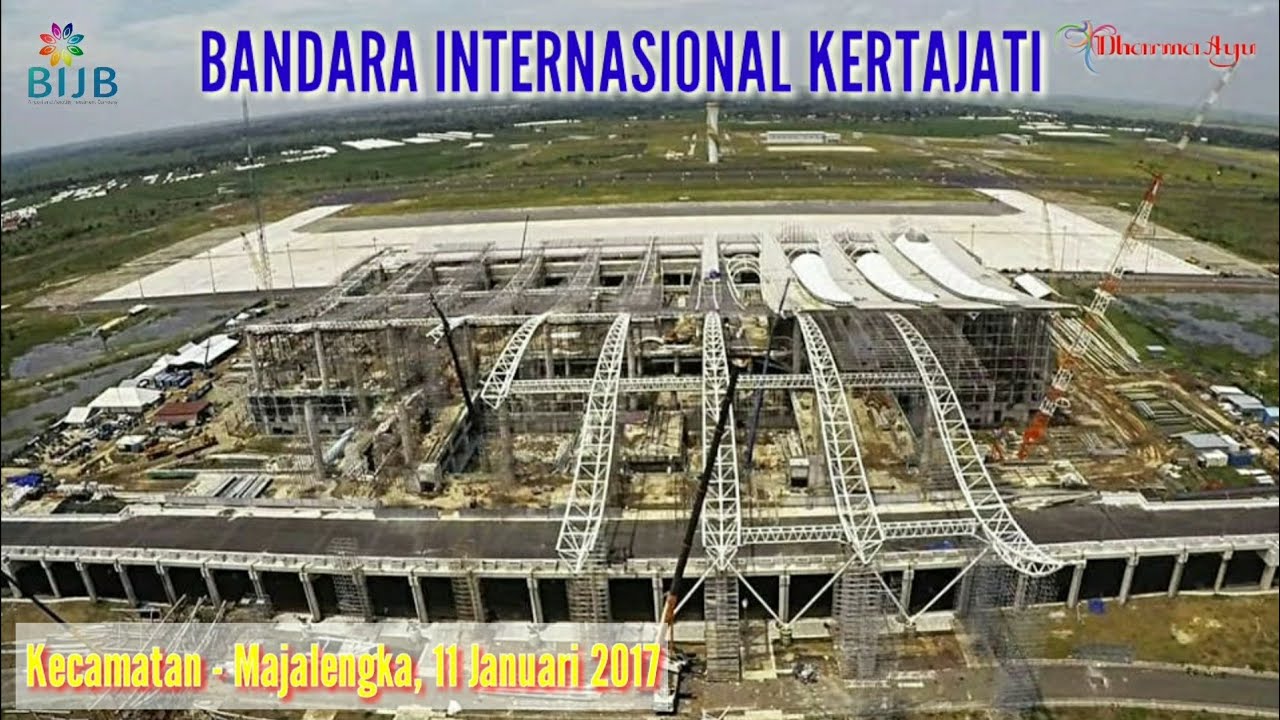 Jemaah Dream Tour yang Pertama Berangkat Umroh dari Bandara Internasional Kertajati