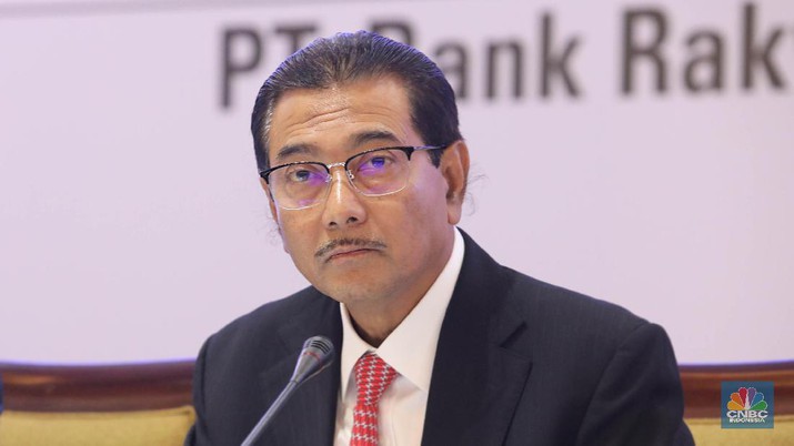Penghargaan Marketeer of The Year 2018 untuk Dirut Bank BRI Suprajarto