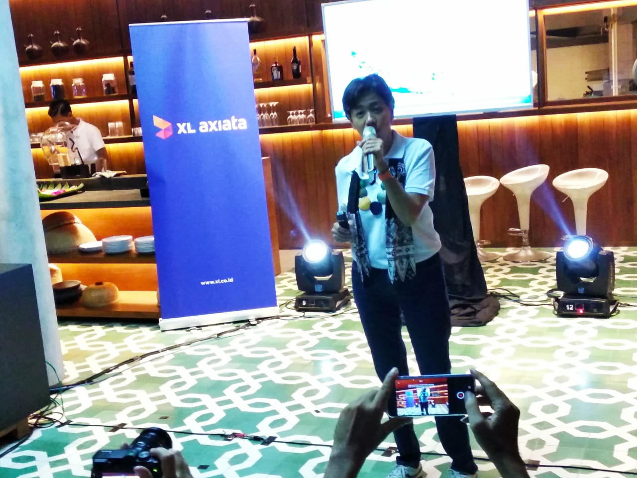 Dukung Percepatan Pembangunan XL Axiata Perluas Jaringan Data di Luar Jawa