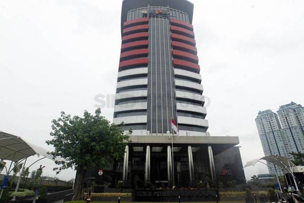 Irjen Firli Bahiru Satu dari 10 Nama Capim KPK yang Diserahkan Kepada Presiden