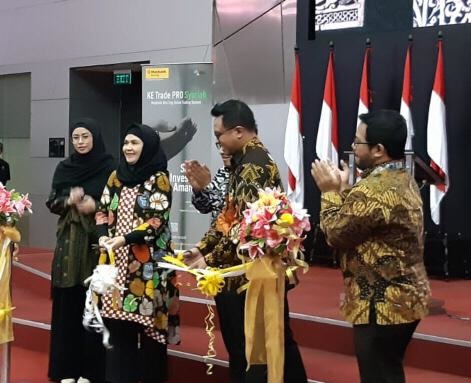 Maybank Kim Eng Sekuritas Luncurkan Online Trading Berbasis Syariah