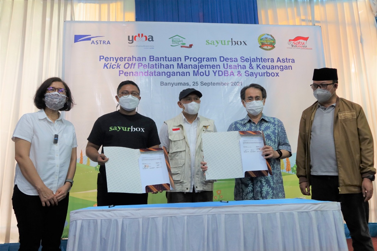 Menkop Teten Masduki Kunjungi UMKM Binaan YDBA di Tegal