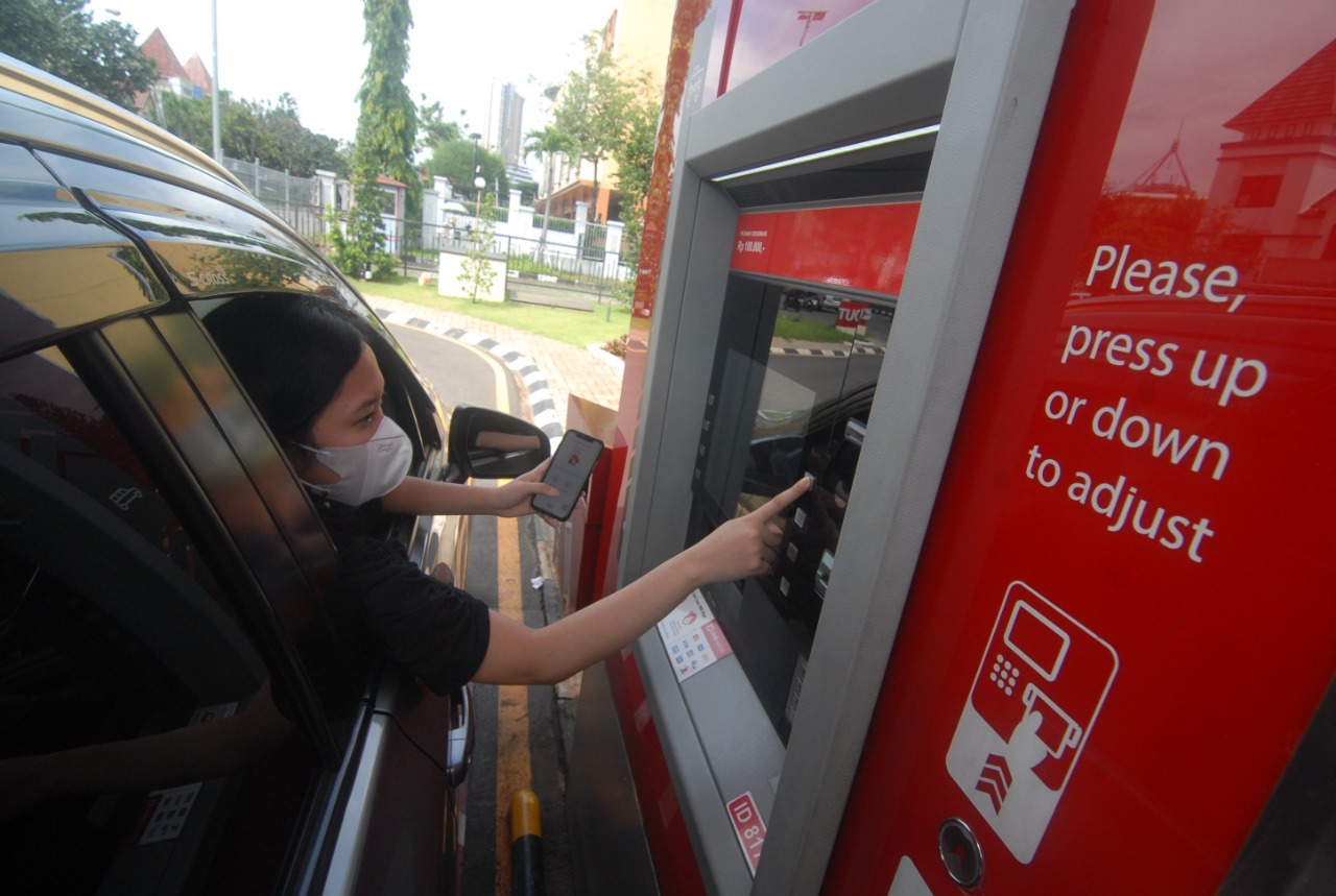 Bank CIMB Niaga Manjakan Nasabah, Tarik Tunai Tanpa Kartu dengan OCTO Mobile