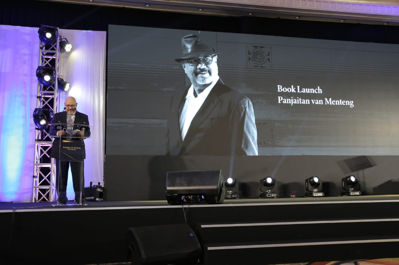Rayakan HUT, CEO Agung Concern Group Luncurkan Buku Panjaitan van Menteng The Godfather