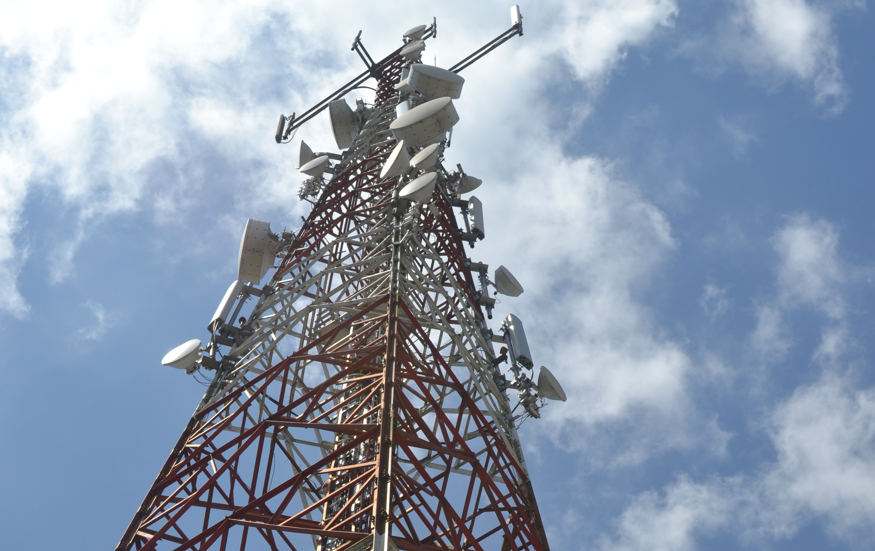 Fitch Upgrade Peringkat Bali Towerindo Sentra (BALI) ke 'A-(idn)', Ini Sebabnya