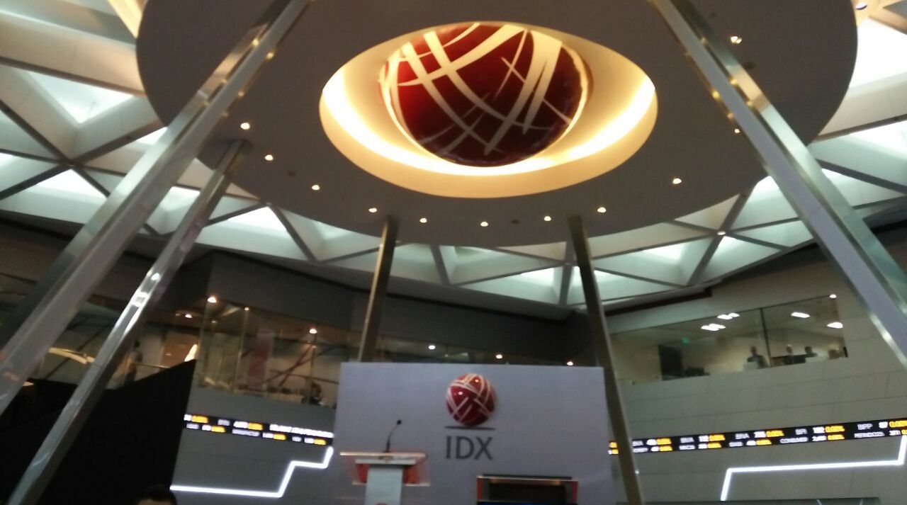 Asing Keluar Rp735 M Jual 3 Saham Big Cap, IHSG Turun 0,47 Persen Penutupan Kamis (16/12)