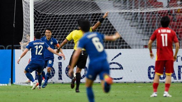 Final AFF 2020: Sulit Kembangkan Permainan, Timnas Indonesia Takluk 0-4 Atas Thailand