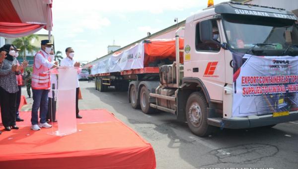 INKA Ekspor Tahap Pertama 262 Gerbong Barang ke Selandia Baru