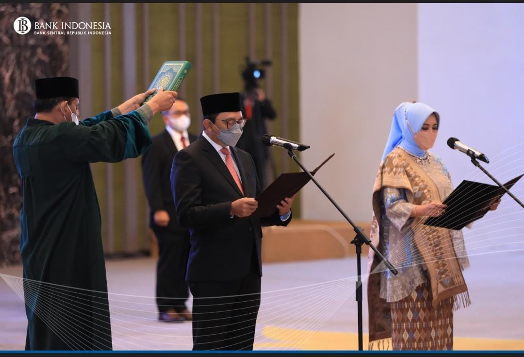 Juda Agung dan Aida Budiman Resmi Jabat Deputi Gubernur BI