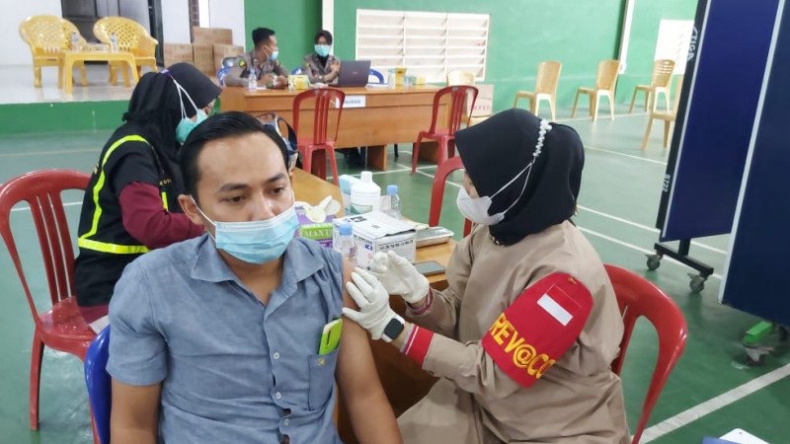 Percepat Vaksinasi, Warga di Luar Ibu Kota Boleh Ikut Vaksin Booster di DKI