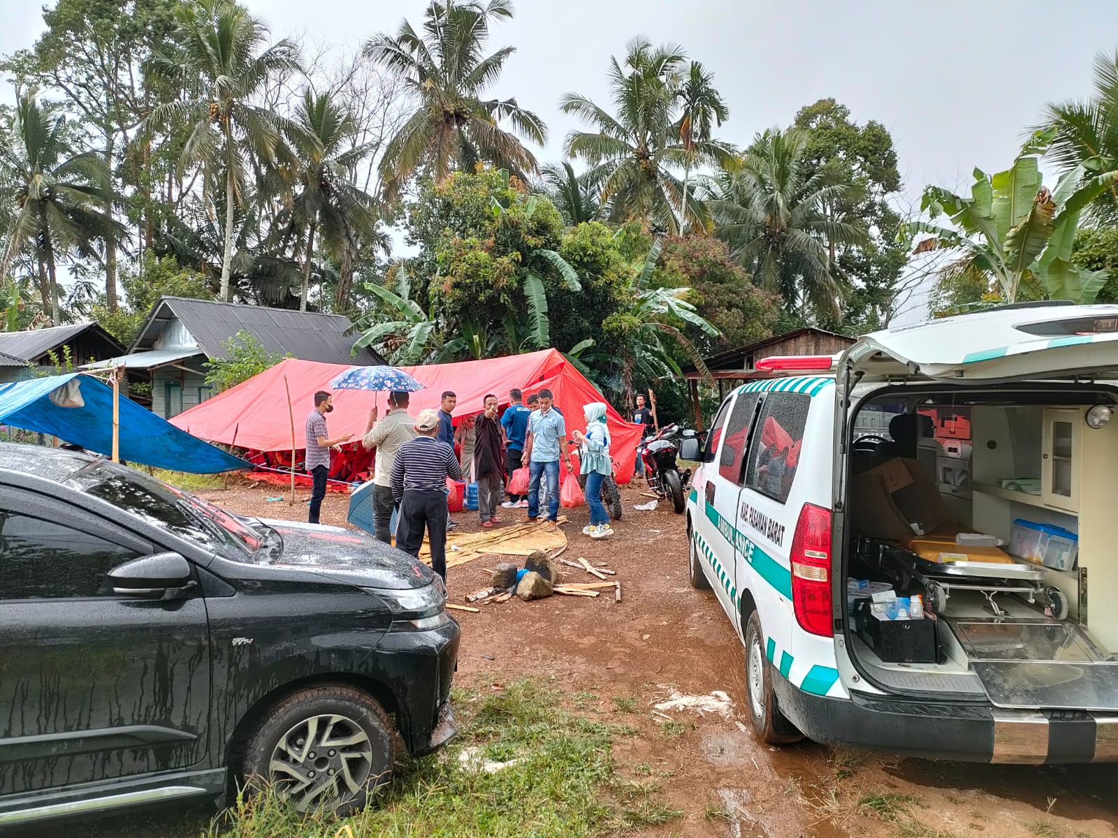 BRI Bangun Posko Bantu Warga Terdampak Gempa Pasaman Barat