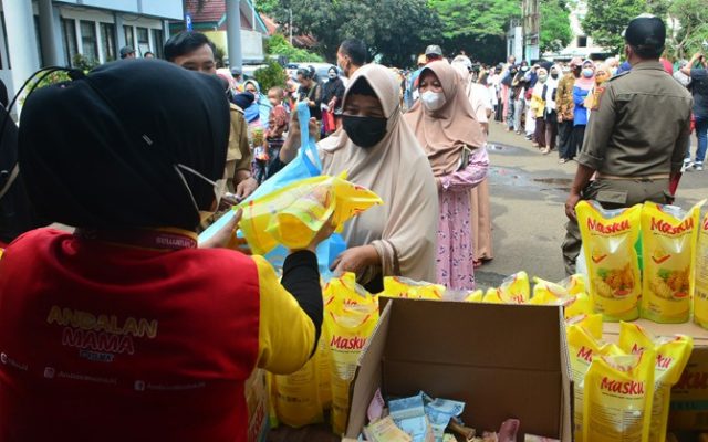 Ringankan Beban Masyarakat Pemerintah Siapkan BLT Minyak Goreng