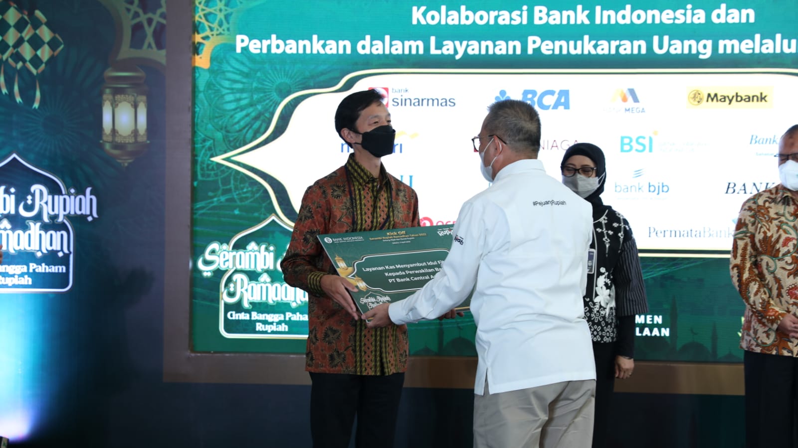 Partisipasi BCA dalam Seremoni Peluncuran Mobil Kas Serambi Rupiah Ramadan