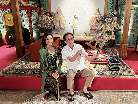 Gaet Pesinden Muda Cantik, Sido Muncul Produksi Iklan Bertema Wayang dan Sinden