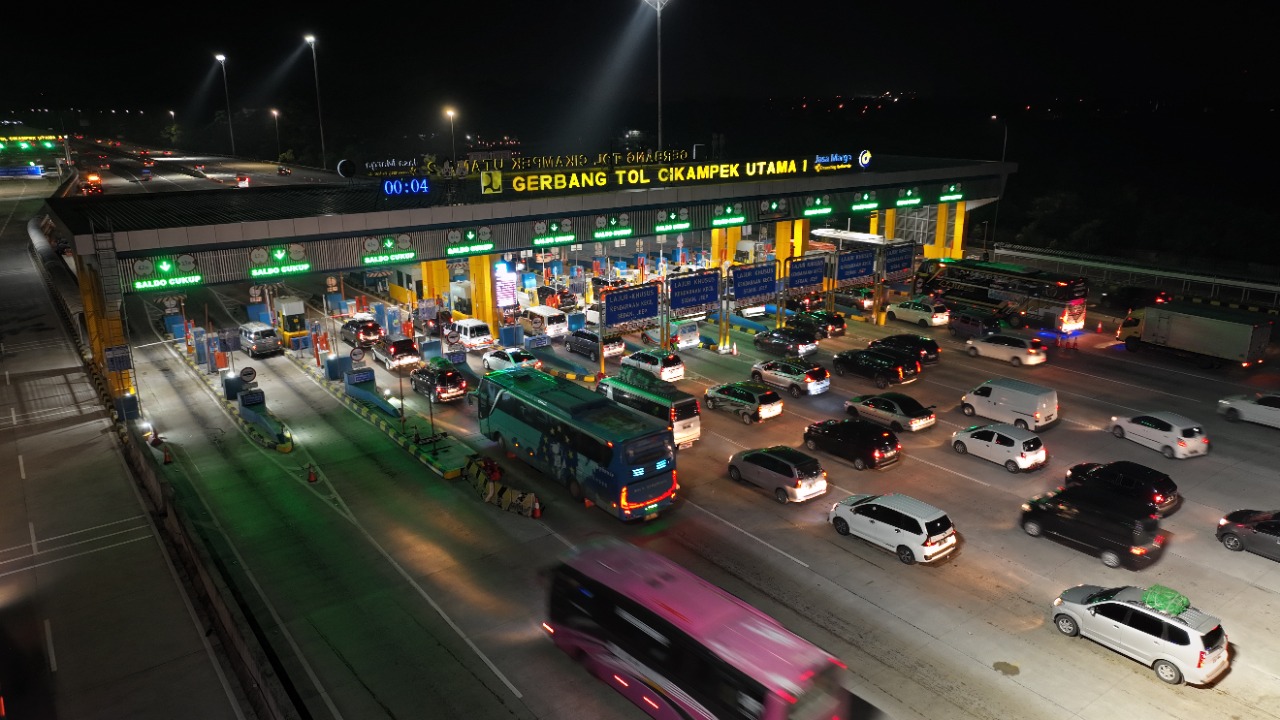 Atas Diskresi Kepolisian, KM 47 Tol Japek Hingga KM 414 GT Kalikangkung Berlaku One Way
