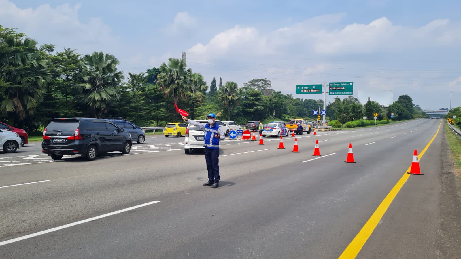 Dear Pemudik dan Wisatawan, Cermati Rekayasa Lalu Lintas di Sejumlah Titik ini