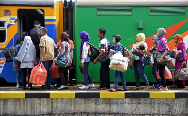 Tiket KA Jarak Jauh untuk Arus Balik Capai 100% Hingga 8 Mei