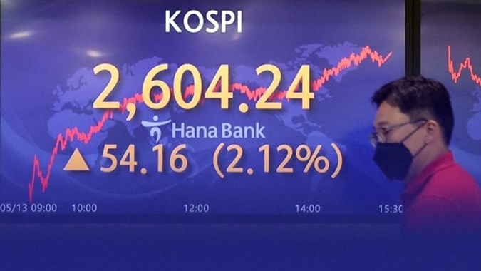 Indeks Kospi Ditutup Melambung 2,12 Persen