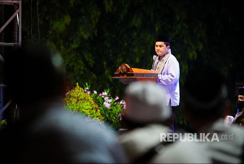 Siapa Menteri Genit Mendadak Rajin Keliling Pesantren yang Disindir PDIP, Erick Thohir?