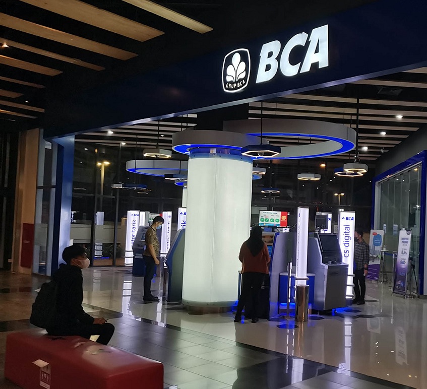 Blusukan, Direksi Ini Serok 34 Ribu Saham Bank BCA (BBCA) Rp7.350 per LembarĀ