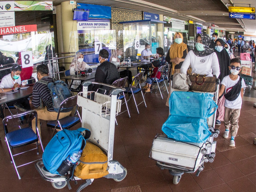 Penumpang Angkutan Udara Tujuan Luar Negeri Naik 55,77 Persen Pada April 2022