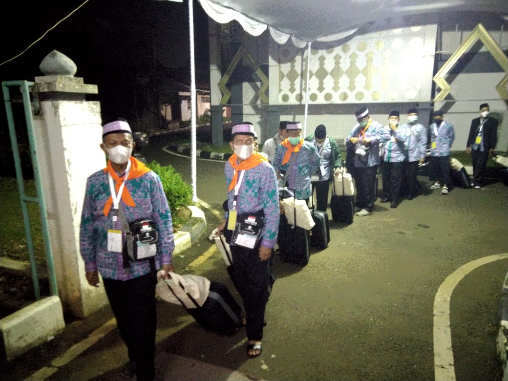 Lepas Kloter Pertama Jemaah Haji Indonesia, ini Pesan Menteri Agama