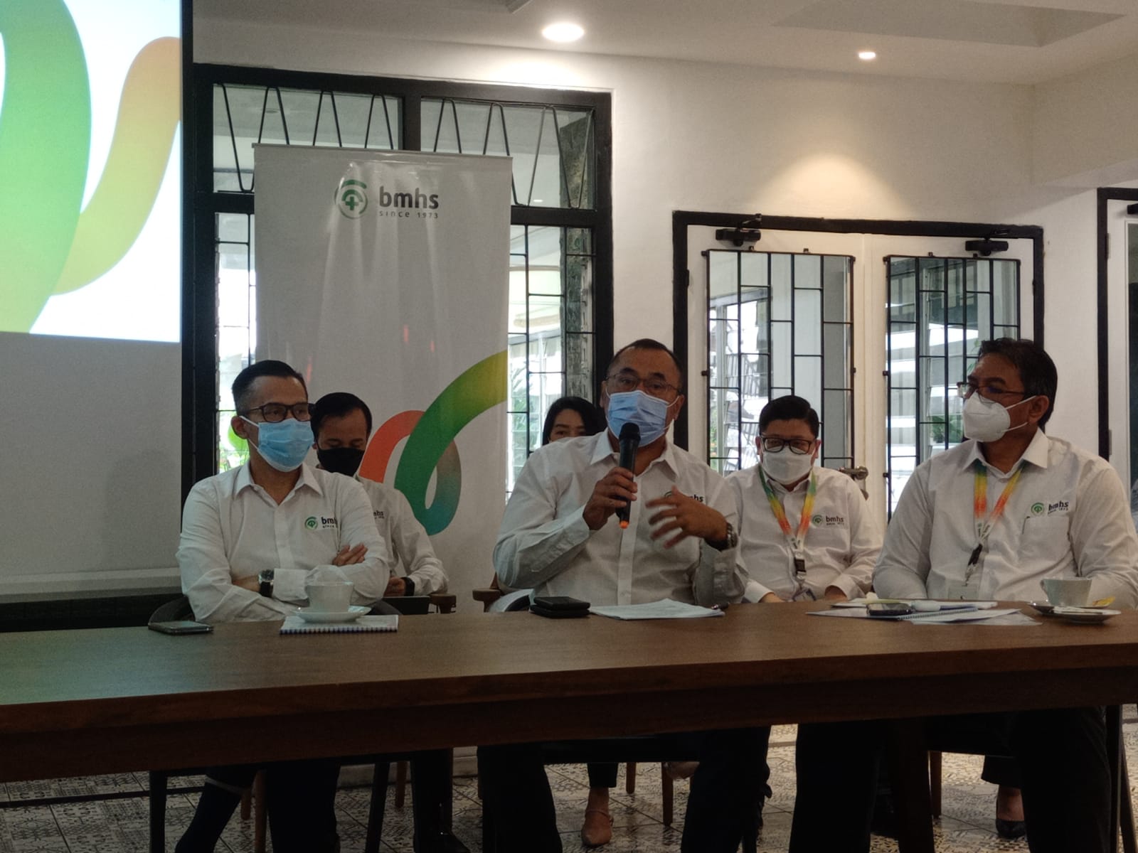 Jajaran manajemen PT Bundamedik Tbk (BMHS) saat menyampaikan paparan - Foto/Rizki Pandemi Mereda, Bundamedik (BMHS) Siapkan Jurus Jitu Hadapi Dinamika Lanskap Industri