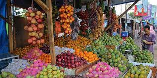 Pedagang buah. Jabarekspres..jpg Kementan Dorong Kebijakan Harga Komoditas untuk Perlindungan Petani dan Konsumen