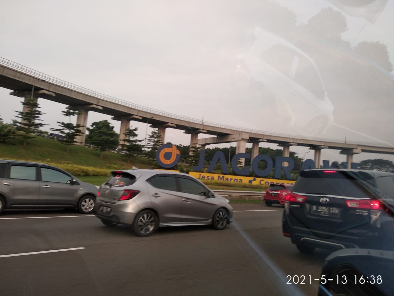 Jasa Marga tol Jagorawi dok EmitenNews.com Nasir.jpeg Pengguna Tol Meningkat, Jasa Marga (JSMR) Bidik Pendapatan Usaha di Luar Konstruksi Rp13 T