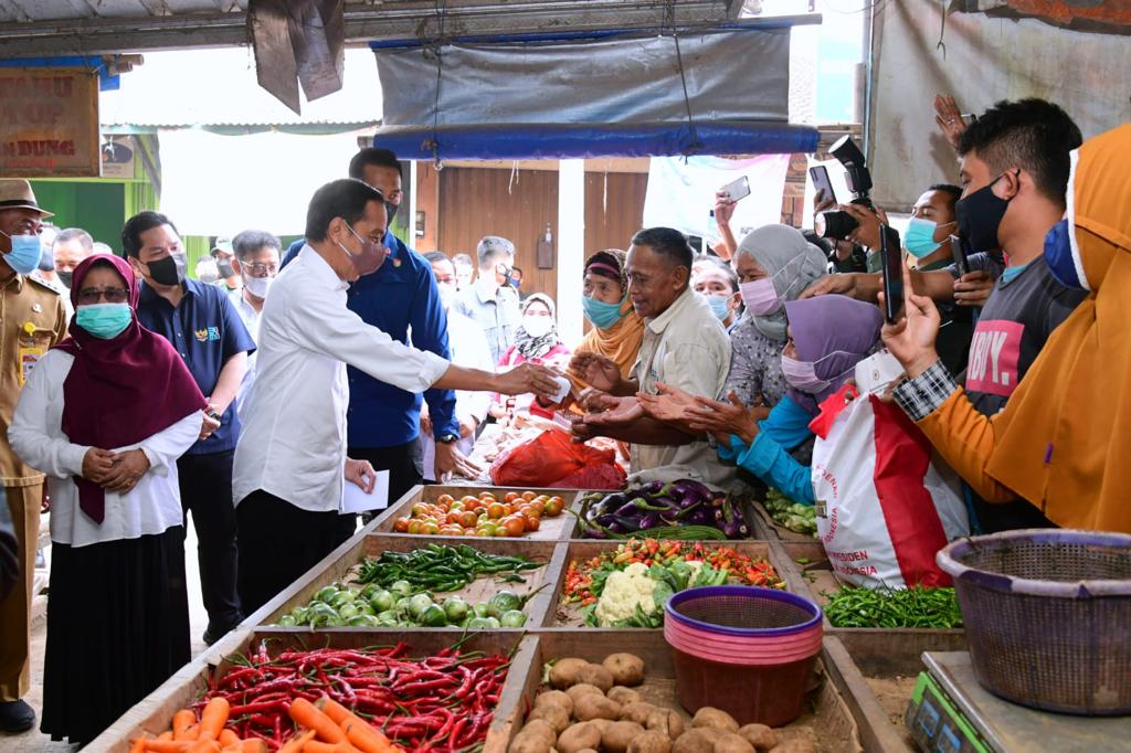 Presiden: Jangan Sampai Daya Beli Masyarakat Turun