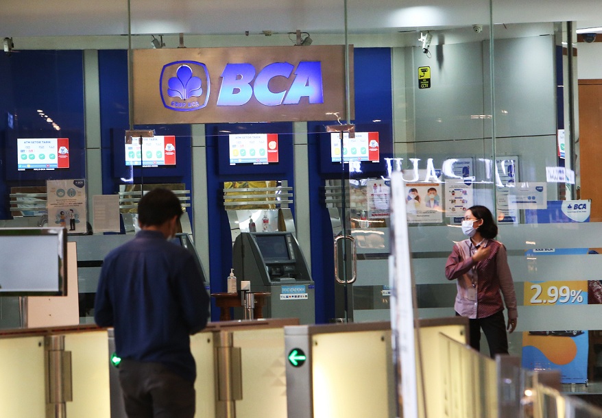 Giliran Santoso Serok 50 Ribu Saham Bank BCA (BBCA) Rp7.050 per Lembar