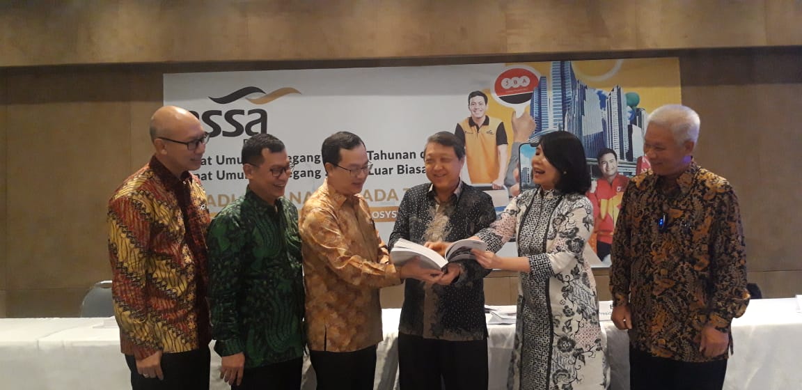 (Kiri-Kanan): Jerry Fandy (Direktur Keuangan), Suyanto Tjoeng (Direktur Bisnis dan Layanan), Jany Candra (Direktur Operasional), Prodjo Sunarjanto (Presiden Direktur), Erida Djuhandi (Presiden Komisaris) dan Hertanto Mangkusasono (Komisaris). dok. ist. Adi Sarana Armada (ASSA) Giat Ekspansi Kembangkan Bisnis Mobilitas dan Logistik