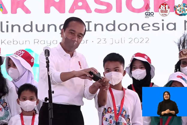 Hari Anak Nasional 2022, Sabtu 23 Juli 2022, Presiden Jokowi mainkan 3 trik sulap. dok. Istana Kepresidenan. Peringati Hari Anak Nasional 2022 dari Bogor, Jokowi Mainkan Tiga Trik Sulap