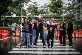 Citayam Fashion Week. dok. Kumparan..jpg Ngaku Salah dan Minta Maaf, Baim Wong Cabut Pendaftaran Merek Citayam Fashion Week