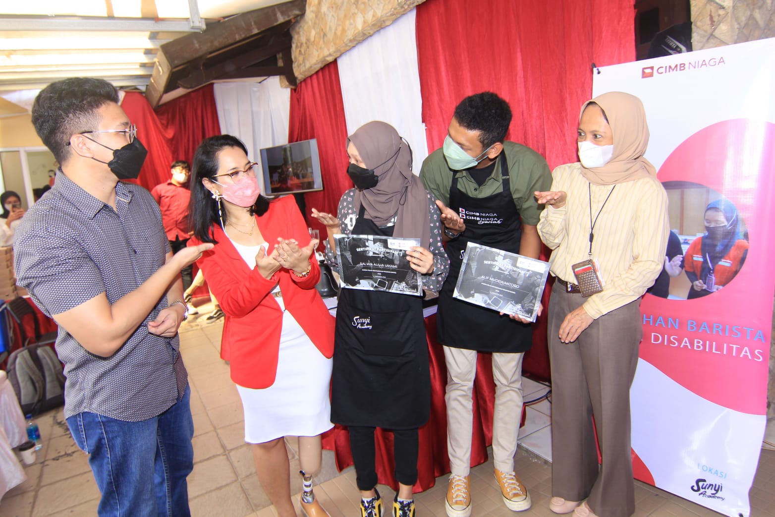 CIMB Niaga Berdayakan Ekonomi Disabilitas Melalui Pelatihan Barista Profesional