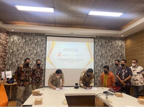 Gandeng Volta, PT Pos Logistik Indonesia Sediakan Penyewaan Motor Listrik