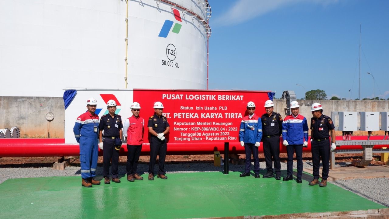 Terima Kargo Perdana, Terminal Tanjung Uban Siap Jadi Trading Hub Asia Tenggara