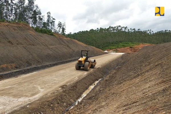 Permudah Konektivitas ke IKN, Pemerintah Bangun Jalan Lingkar Sepaku