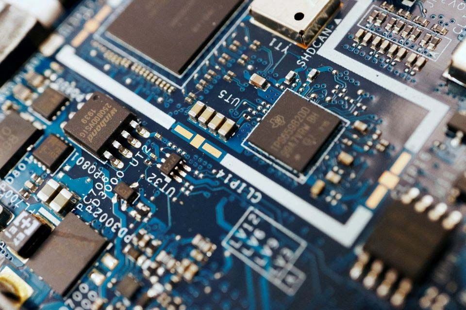 Lonjakan Tinggi Permintaan Global Picu Investasi dan Ekspansi Indusri Semikonduktor