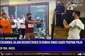 Rekonstruksi pembunuhan berencana Brigadir J. dok. TV Polri. Kompas. Komentari Rekonstruksi Pembunuhan Berencana Brigadir J, Ini Pandangan Komnas HAM