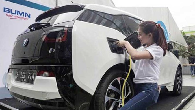 Industri baterai mobil listrik Dok PasarDana. Dunia Industri Indonesia Baik-baik Saja, Menkeu Tunjukkan Realisasi PMI Manufaktur
