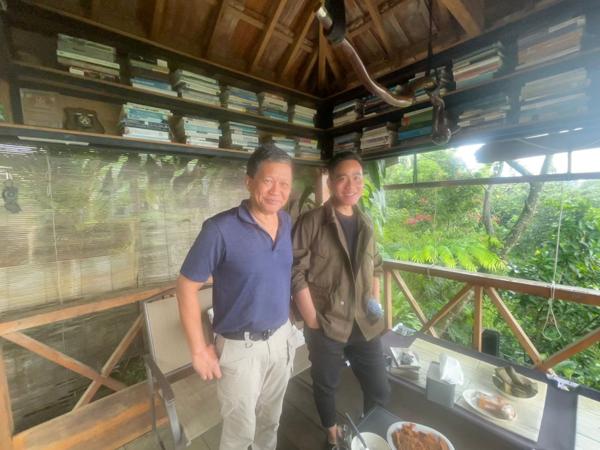 Bertemu Om Rocky Gerung di Sentul, Putra Jokowi Ini Ngaku Terima Banyak Masukan