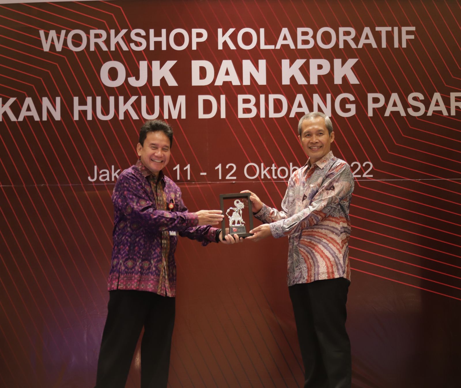 OJK dan KPK Sepakat Perkuat Penegakan Hukum di Bidang Pasar Modal