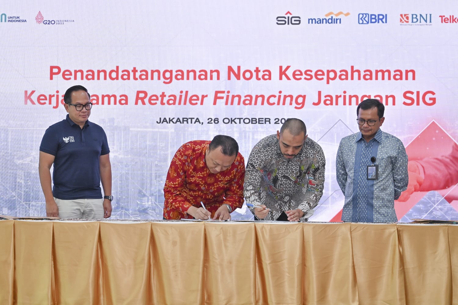 Tingkatkan Fasilitas Pembiayaan Retailer, SIG Kerja Sama Perbankan, Telkom dan LinkAja