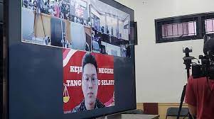 Kasus Binomo: Hakim Belum Siap, Sidang Vonis Indra Kenz Ditunda Hingga 14 November