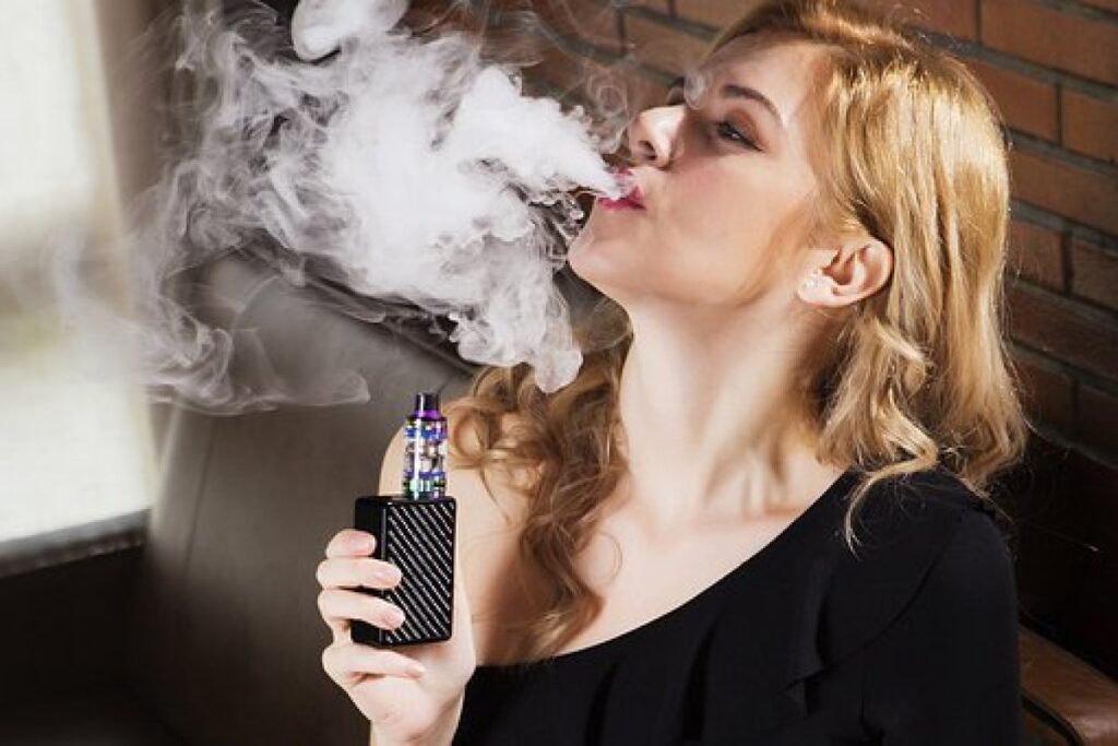 Pengusaha Minta Pemerintah Relaksasi Tarif Cukai Rokok Elektrik