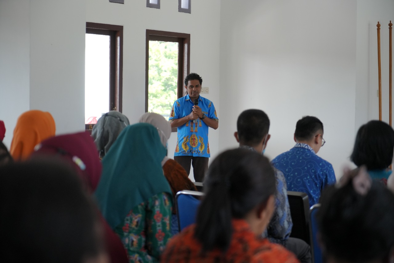 Komitmen Berkelanjutan Bank BCA Tingkatkan Mutu Pendidikan Indonesia melalui “Optimalisasi Pembelajaran Abad 21” di Jayapura. dok. ist. Komitmen Berkelanjutan Bank BCA, Tingkatkan Mutu Pendidikan Indonesia
