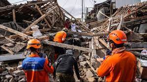 Gempa Cianjur, BNPB laporkan Rabu, 23 November 2022 korban meninggal 271 jiwa. dok. Kompas TV. Gempa Cianjur, BNPB Laporkan Korban Meninggal Bertambah jadi 271 Jiwa