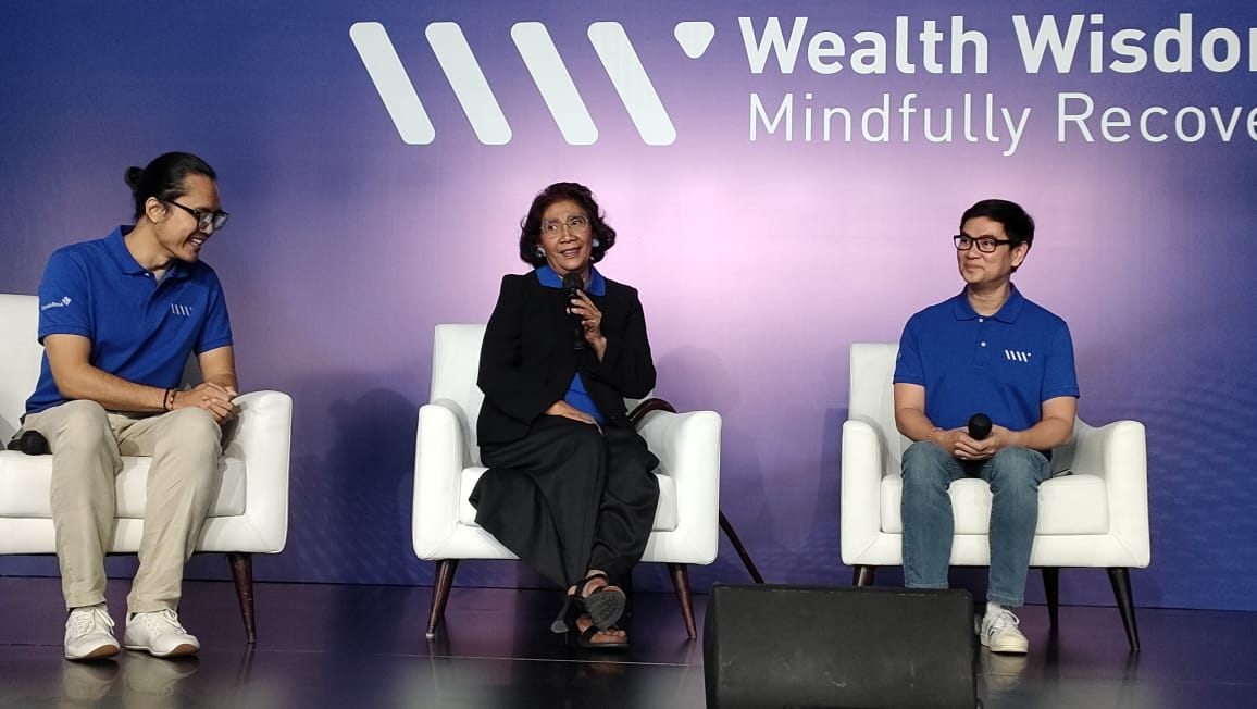 Adjie Santosoputro – Mindfulness Practitioner, Susi Pudjiastuti – Entrepreneur, Independent Activist, Glenn Ranti – Div. Head, Marketing Communication of PermataBank. dok. ist. Gelar Wealth Wisdom 2022, PermataBank Berikan Inspirasi Esensi Kekayaan Sesungguhnya
